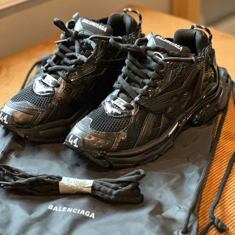 Balenciaga | Shoes | Balenciaga Runner Sneaker Size 8 | Poshmark display picture 2